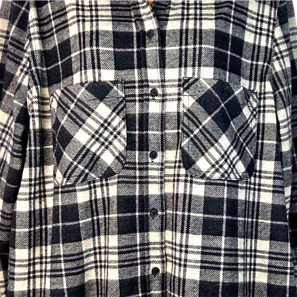 Casa Cabana XXL Black & White Plaid Flannel Button-Up Shirt - Picture 6 of 8